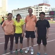 clip_image014.jpg 说明=G=\8--工会\2015\2015.4.25--运动会新闻稿\1--照片\4_400接力.jpg